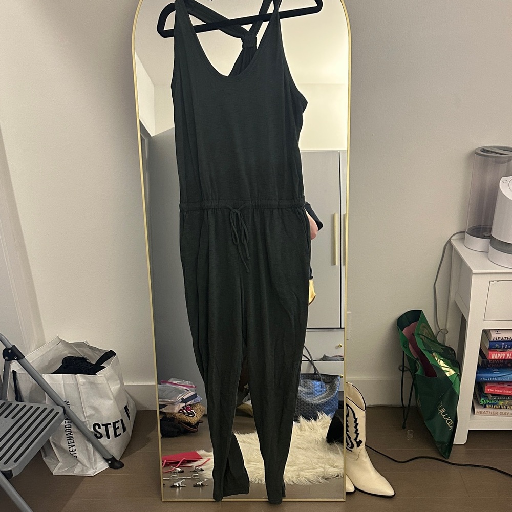GAP Sleeveless Jumpsuit
